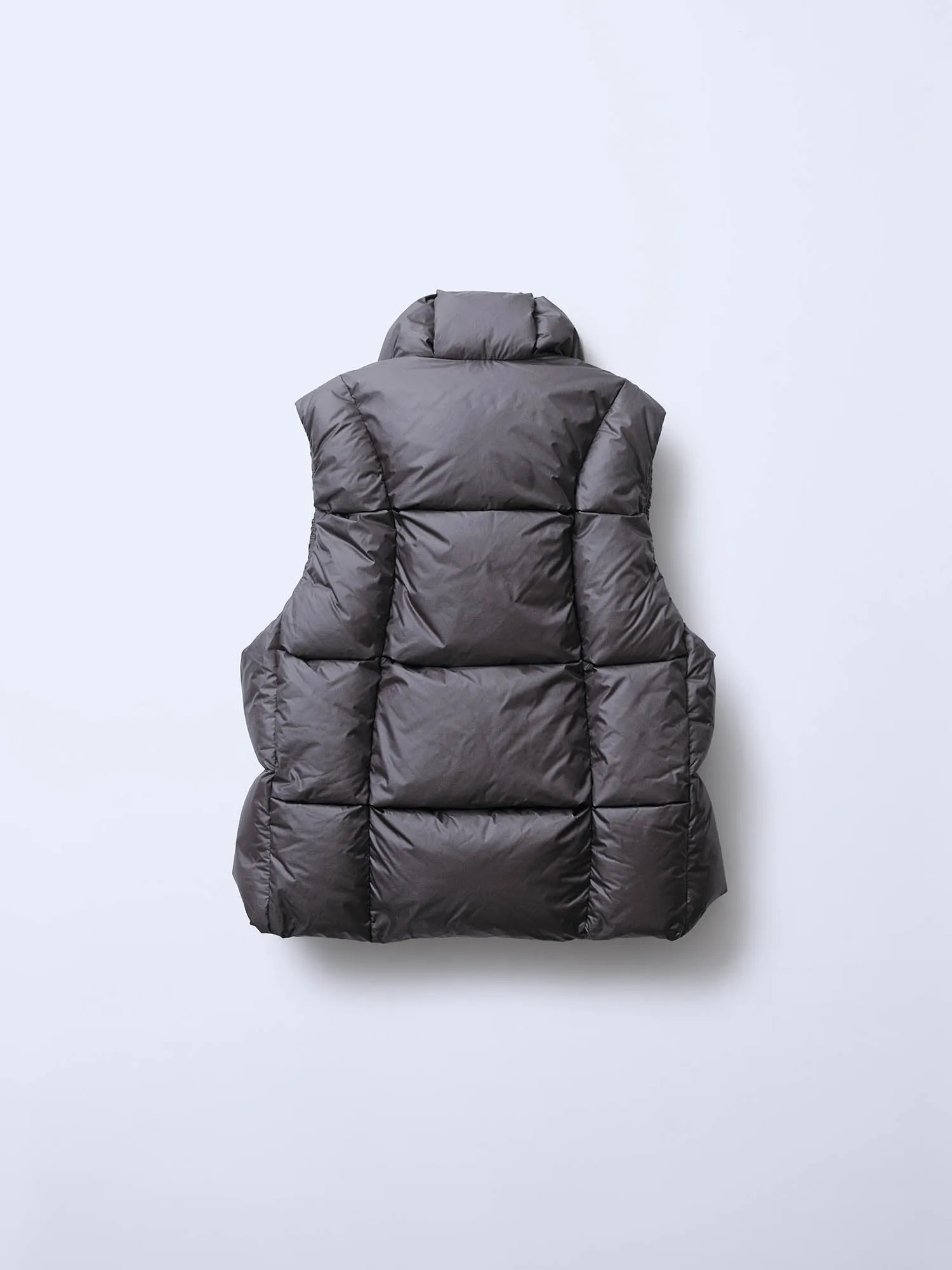 Three-Dimensional Down Vest