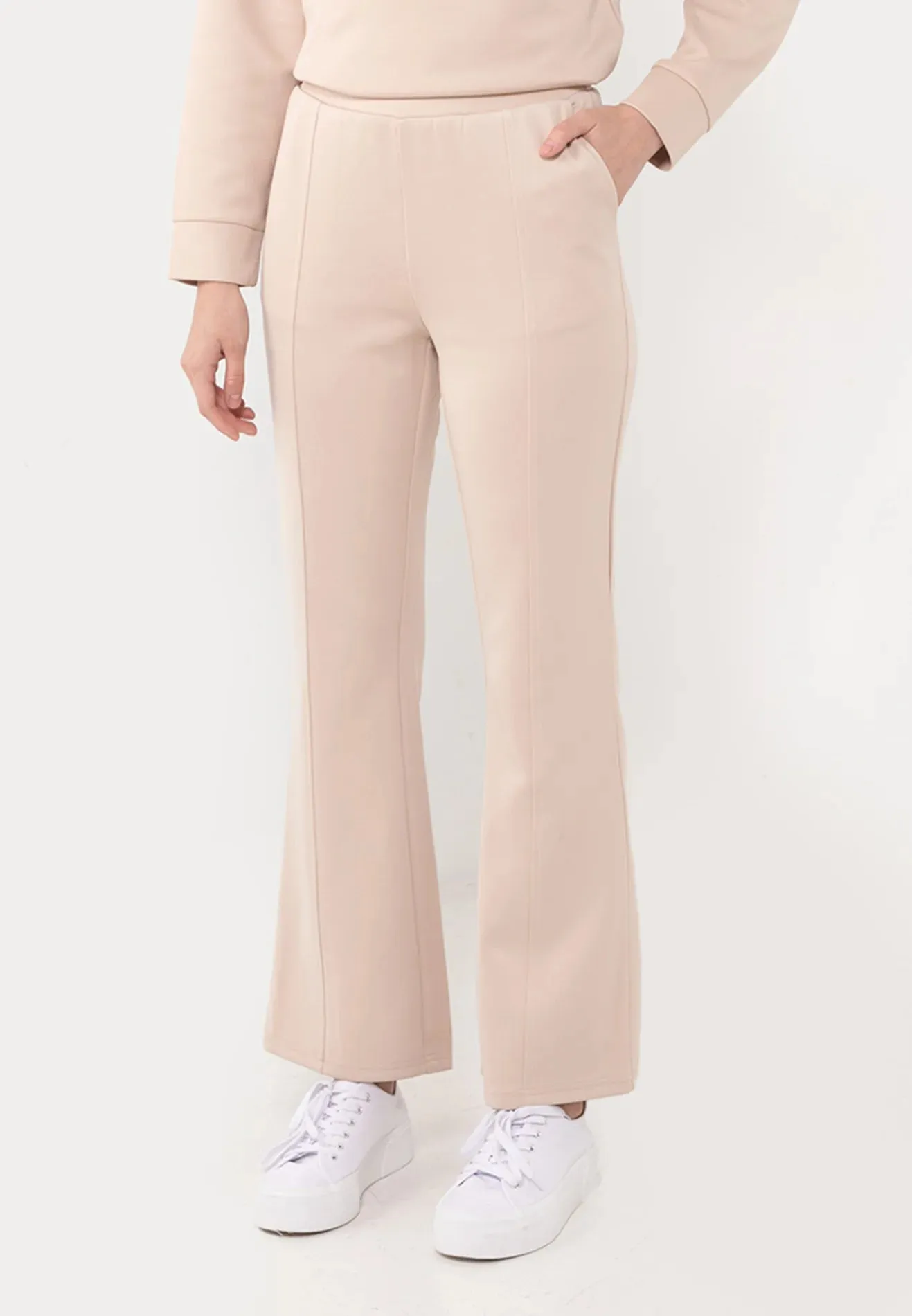 VOIR JEANS Stretchable Waistband Flared Pants